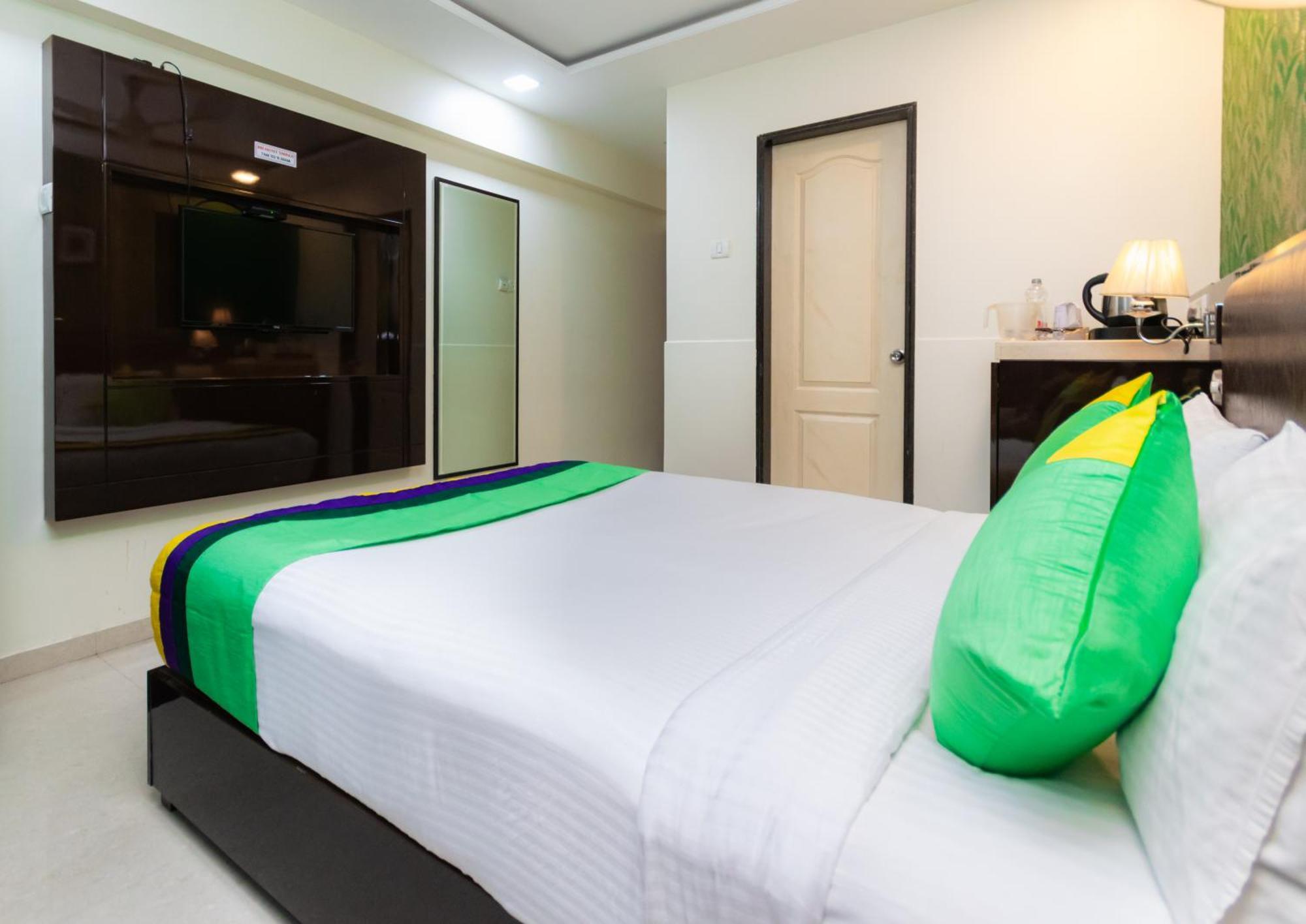 Treebo Laaiba Residency Hotel Mumbai Exterior photo
